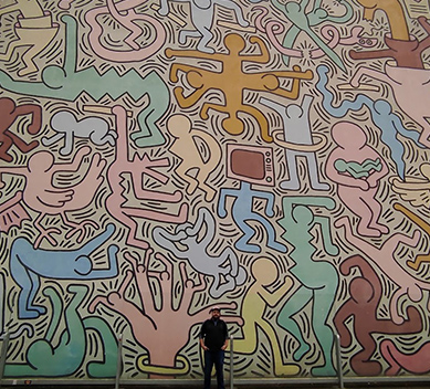 Kultowy mural autorstwa Keitha Haringa